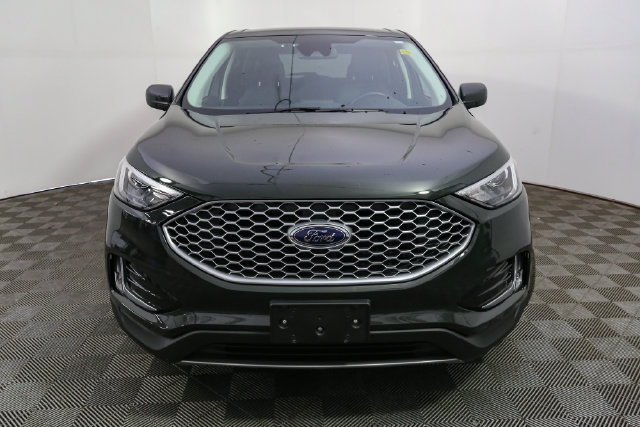Used 2024 Ford Edge SEL w/ Convenience Package AWD/4WD image 4