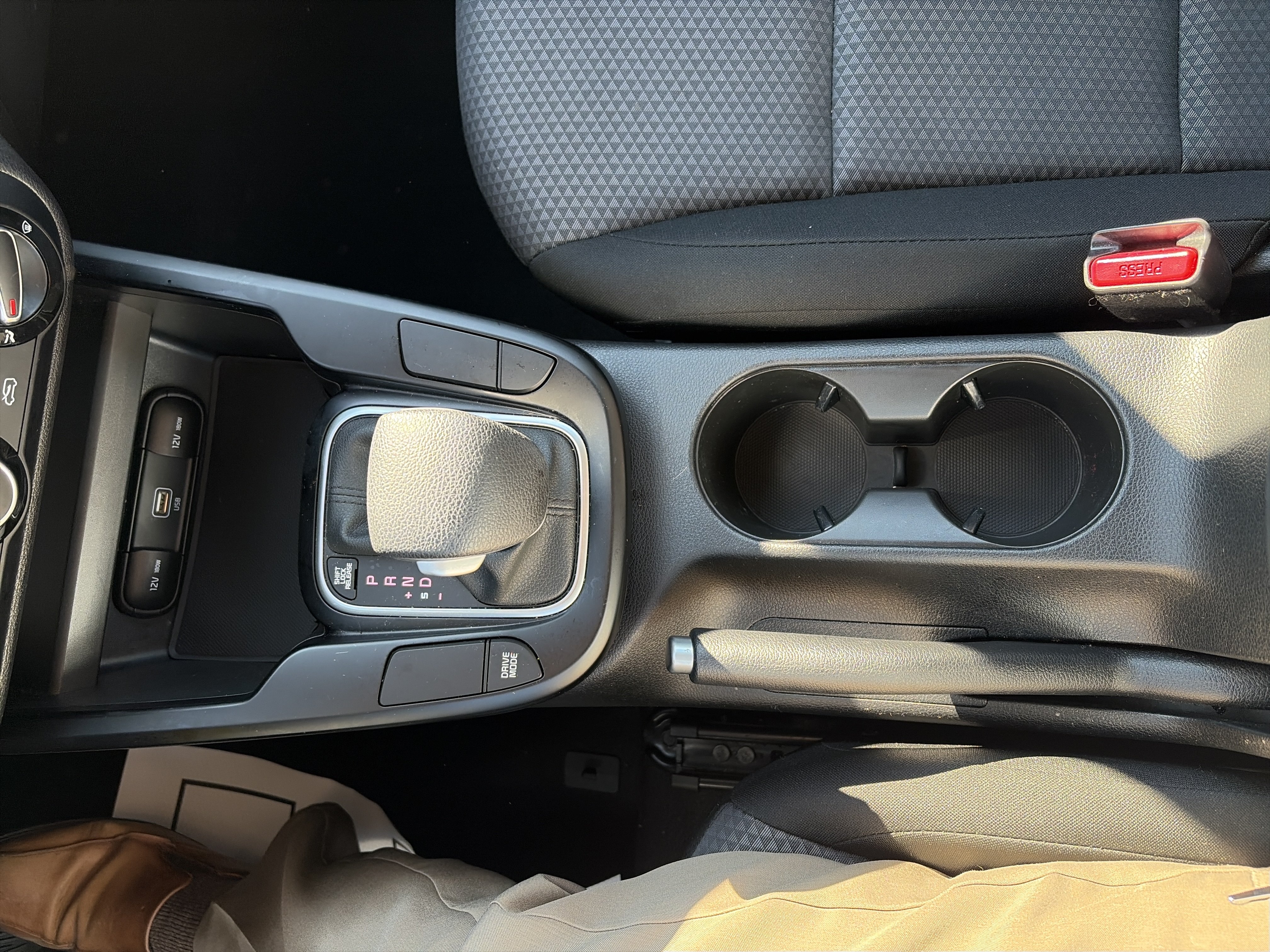 Used 2022 Kia Soul LX FWD image 24