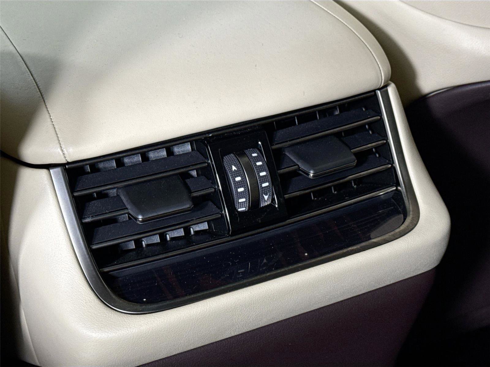 Used 2019 Lexus LS 500 w/ Interior Upgrade Package RWD image 39