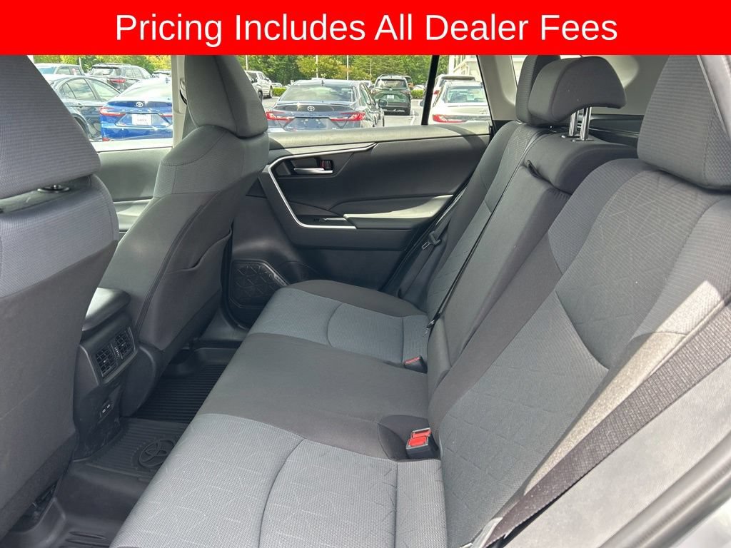 Used 2025 Toyota RAV4 XLE w/ Convenience Package FWD image 14