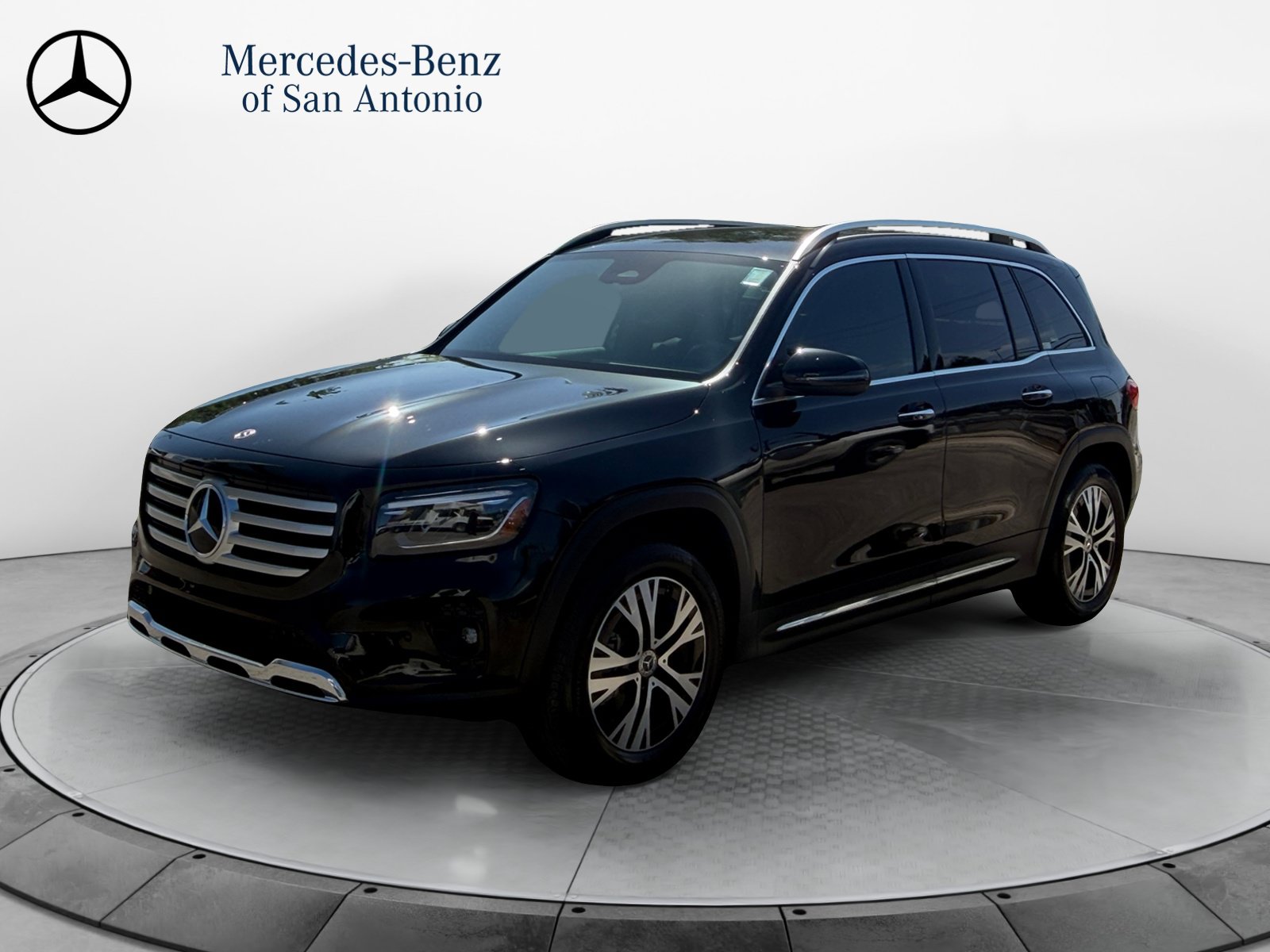Certified 2025 Mercedes-Benz GLB 250 image 3