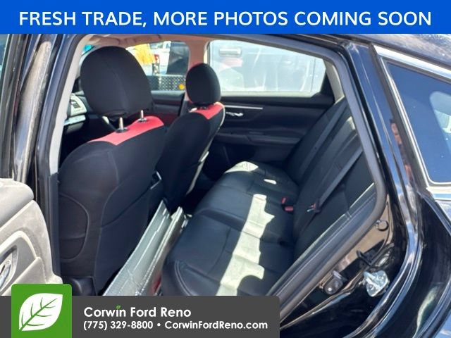 Used 2016 Nissan Altima 3.5 SL FWD image 9