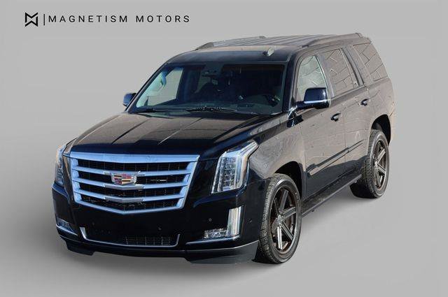Used 2015 Cadillac Escalade Luxury AWD/4WD image 7