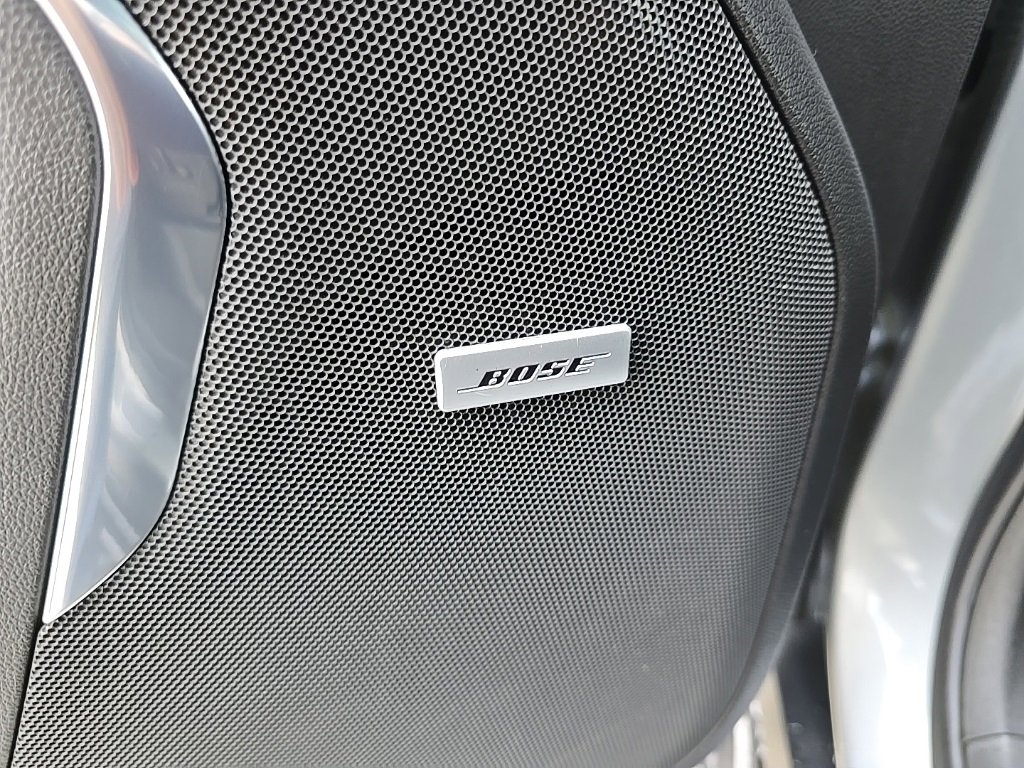 Used 2023 Chevrolet Suburban LT image 25