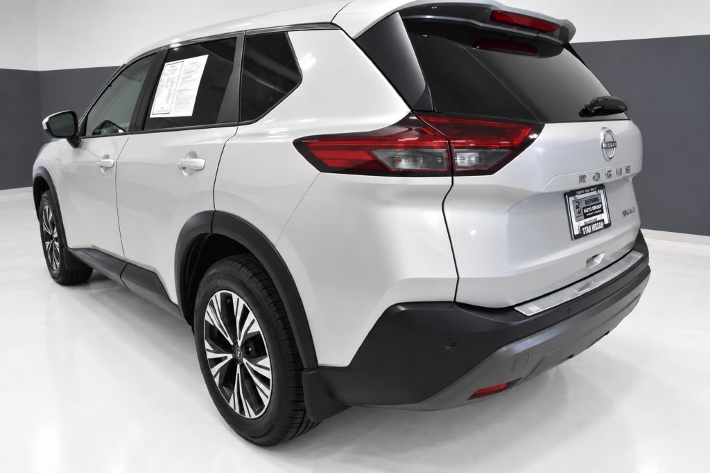 Certified 2023 Nissan Rogue SV AWD/4WD image 3