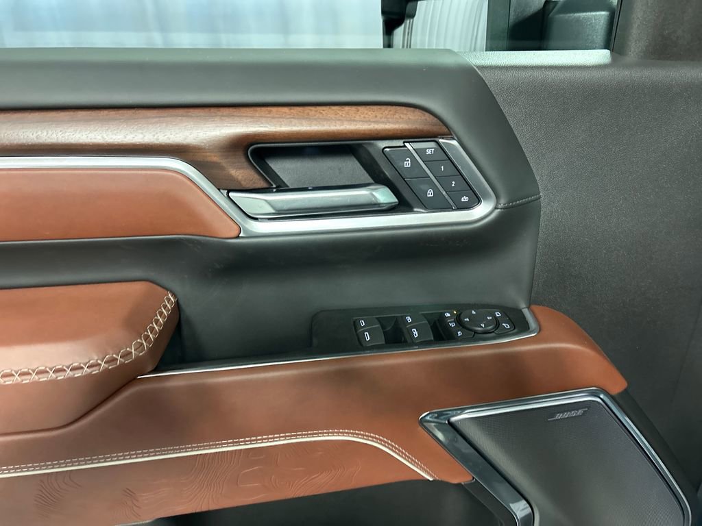 Used 2025 GMC Sierra 2500 Denali Ultimate image 14