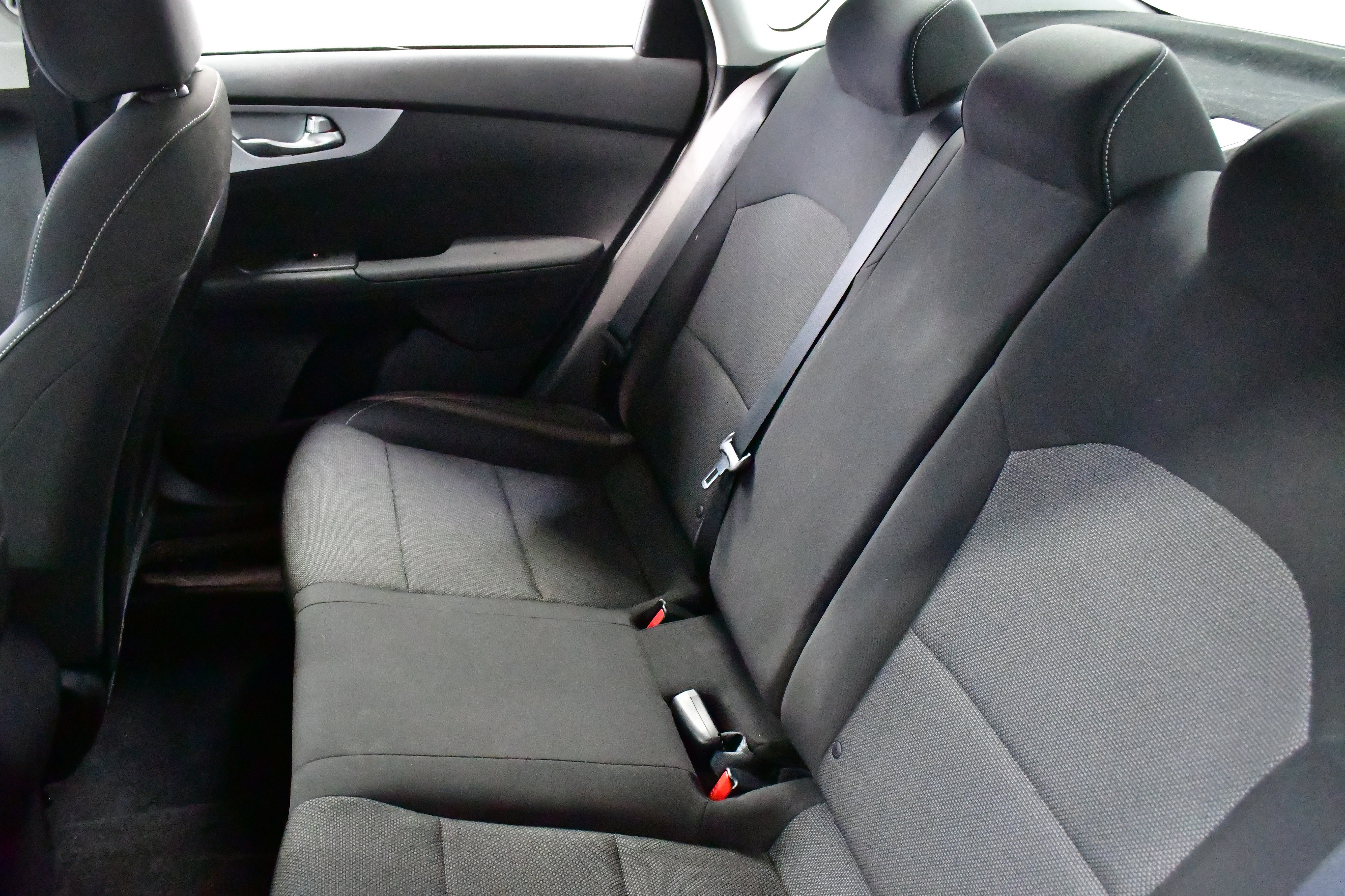 Used 2023 Kia Forte LXS w/ LXS Technology Package image 16