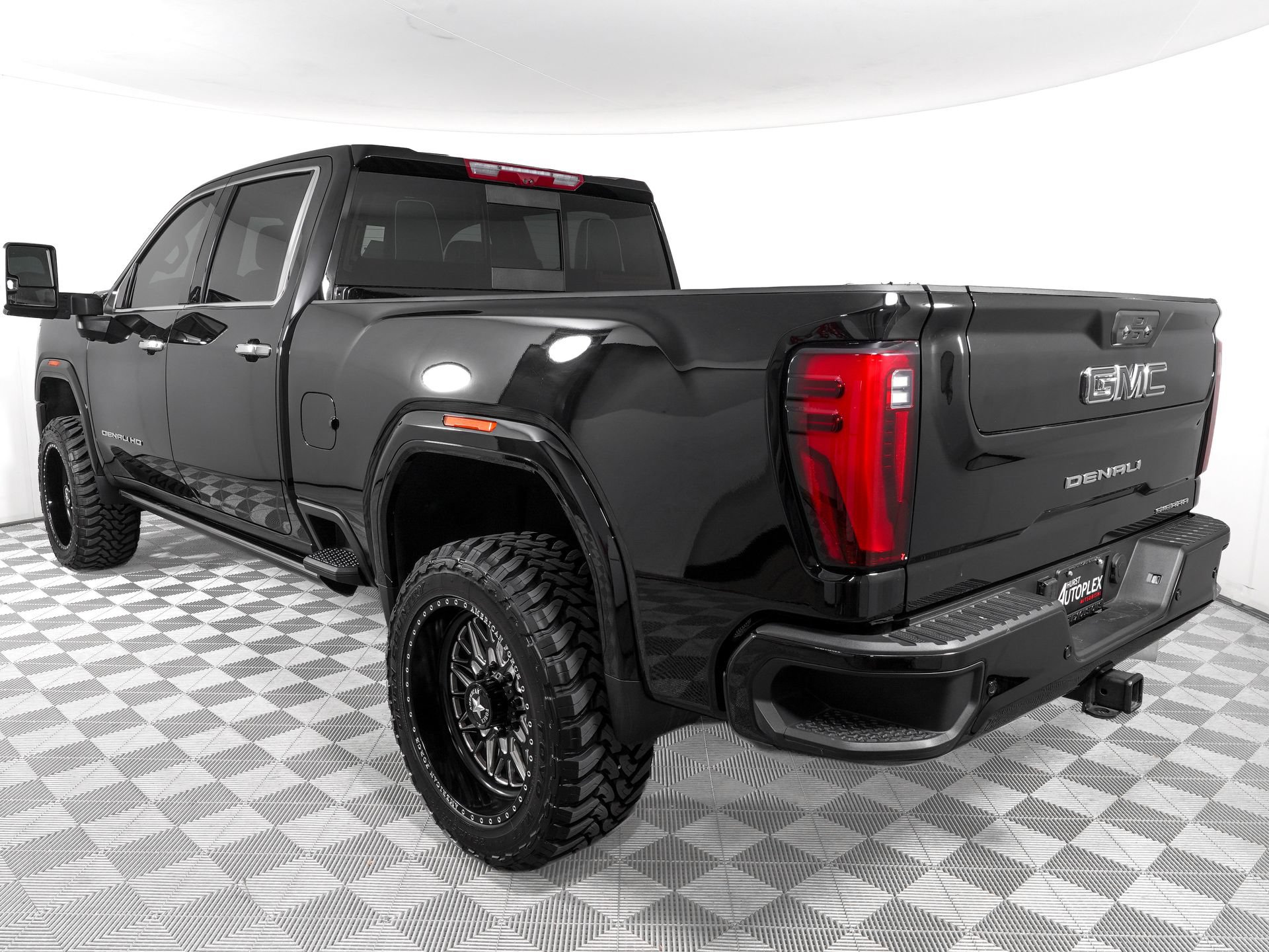 Used 2026 GMC Sierra 2500 Denali Ultimate AWD/4WD image 9