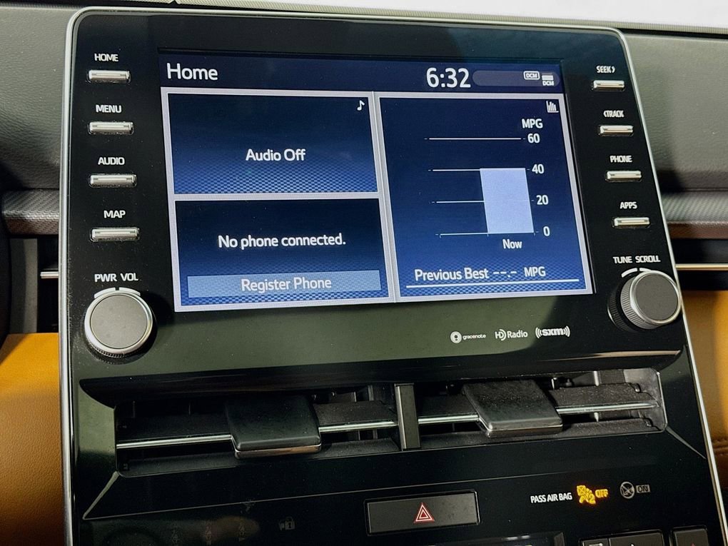 Used 2021 Toyota Avalon XSE image 20