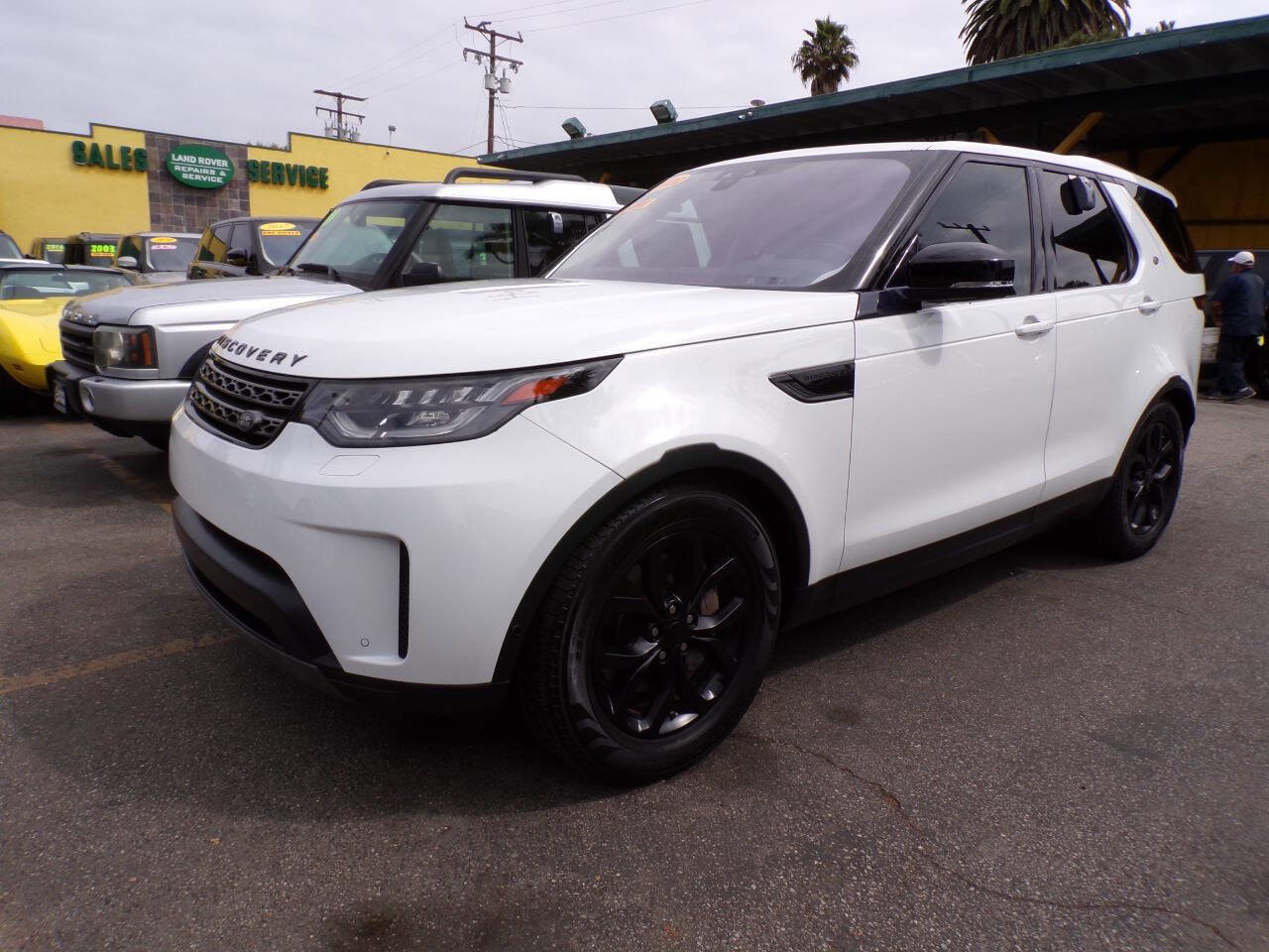 Used 2020 Land Rover Discovery SE