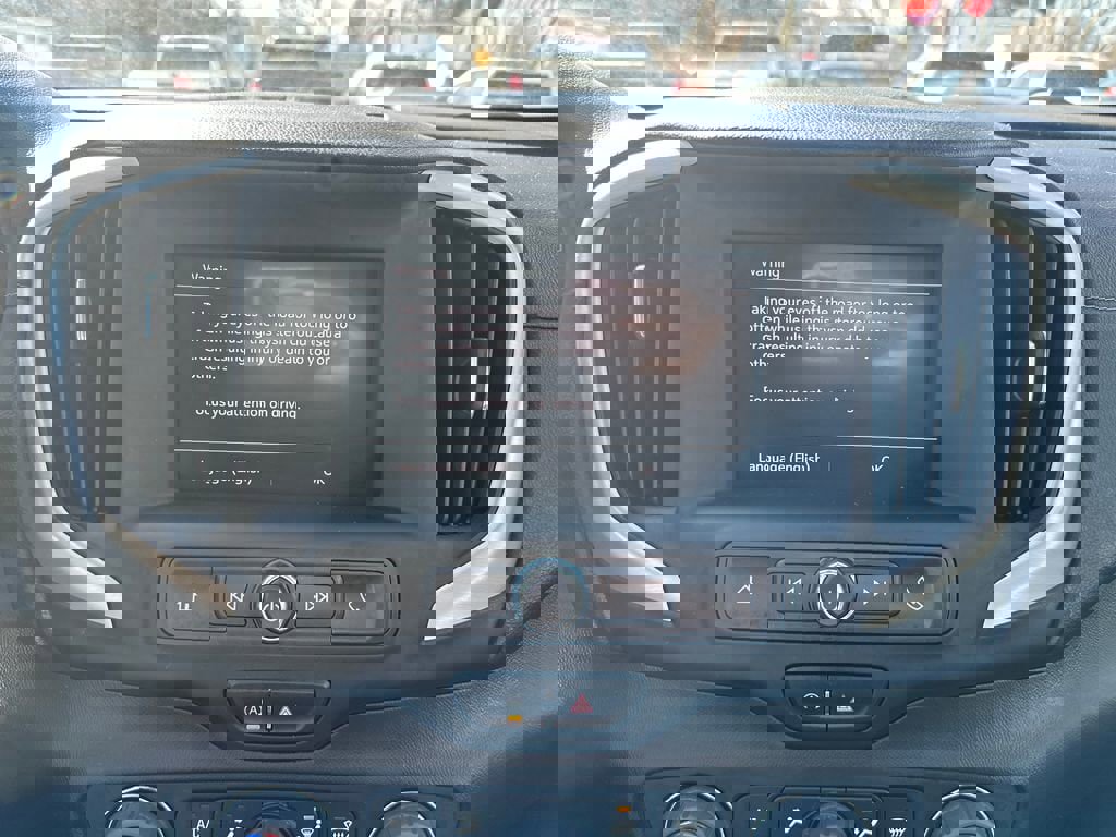 Used 2023 GMC Terrain SLE w/ Driver Convenience Package image 17