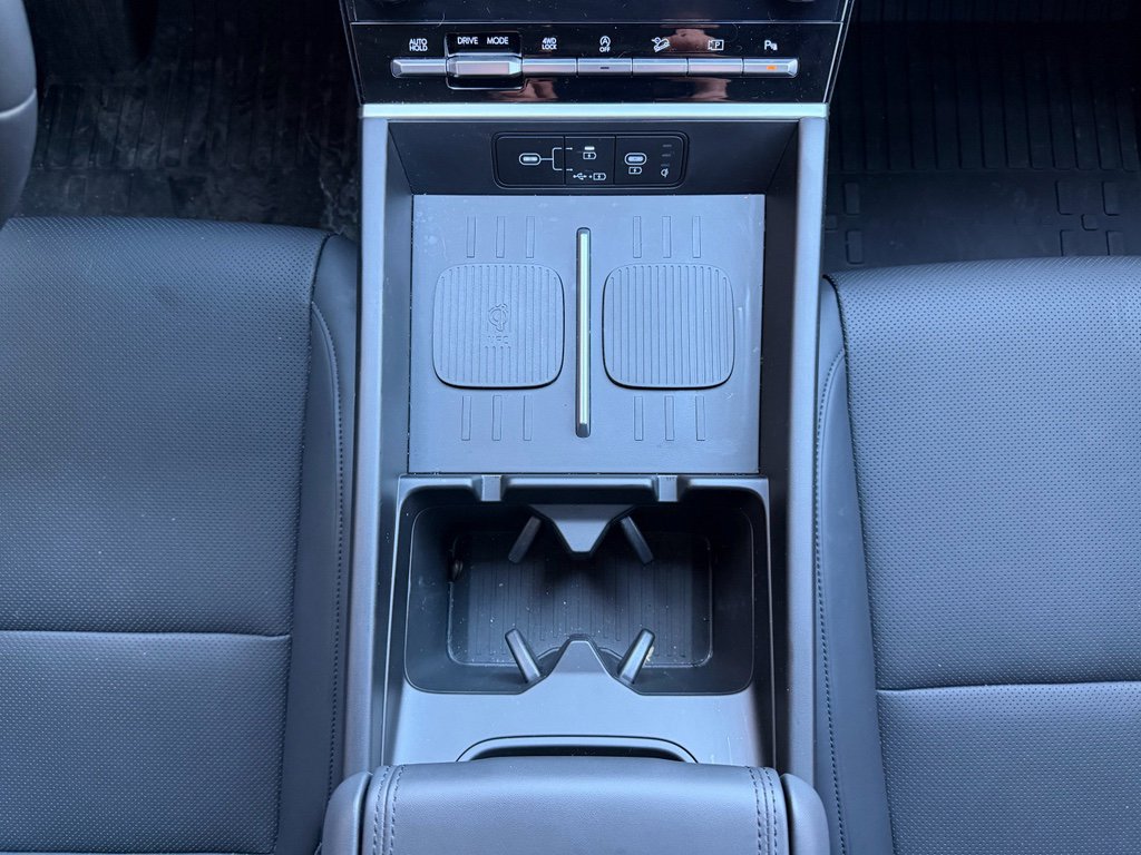 Used 2025 Hyundai Santa Fe XRT image 32