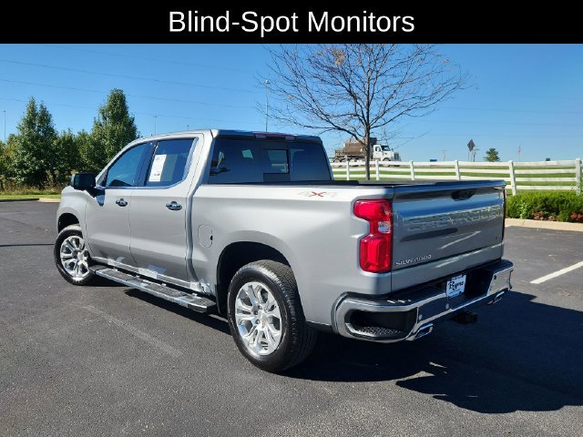 Used 2024 Chevrolet Silverado 1500 LTZ w/ LTZ Premium Package AWD/4WD image 5
