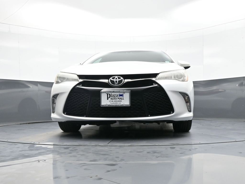 Used 2015 Toyota Camry SE image 25