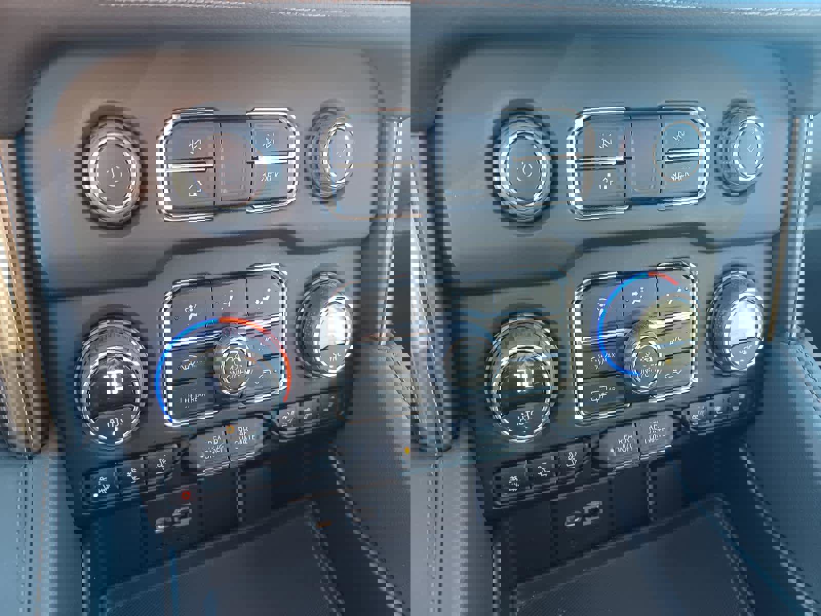 Used 2023 Chevrolet Suburban High Country w/ Premium Package 2 image 12