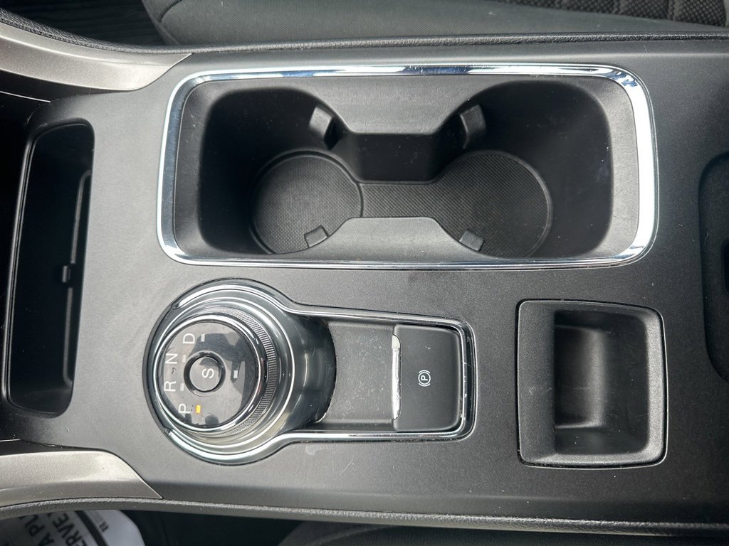 Used 2020 Ford Fusion SE image 20