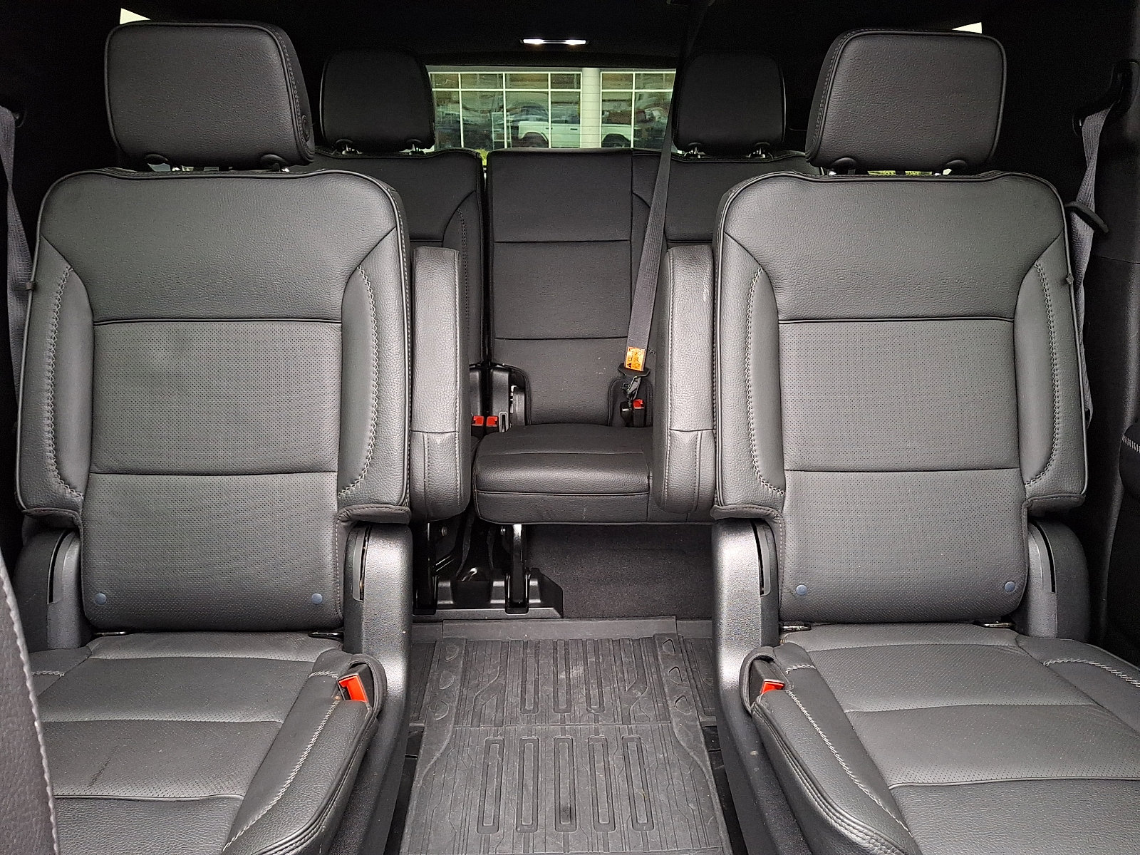 Used 2023 GMC Yukon XL Denali w/ Denali Reserve Package AWD/4WD image 19