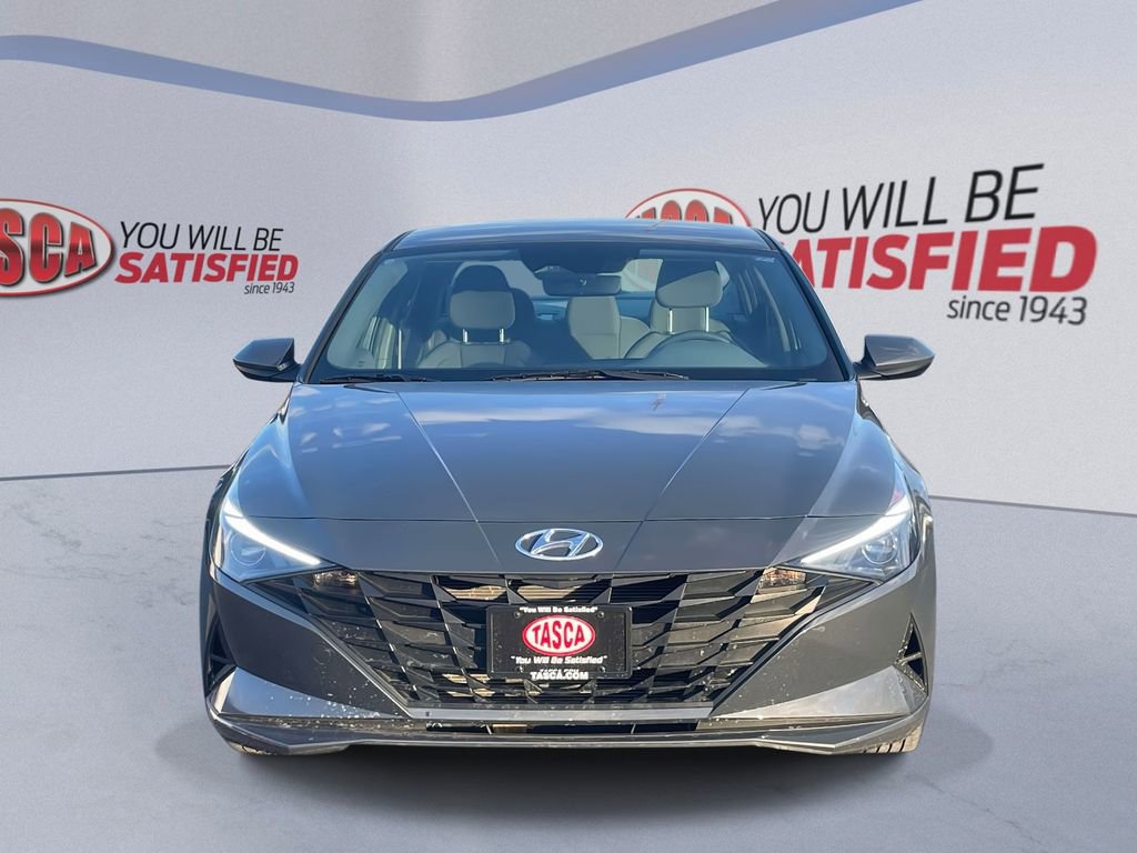 Used 2023 Hyundai Elantra SEL image 2