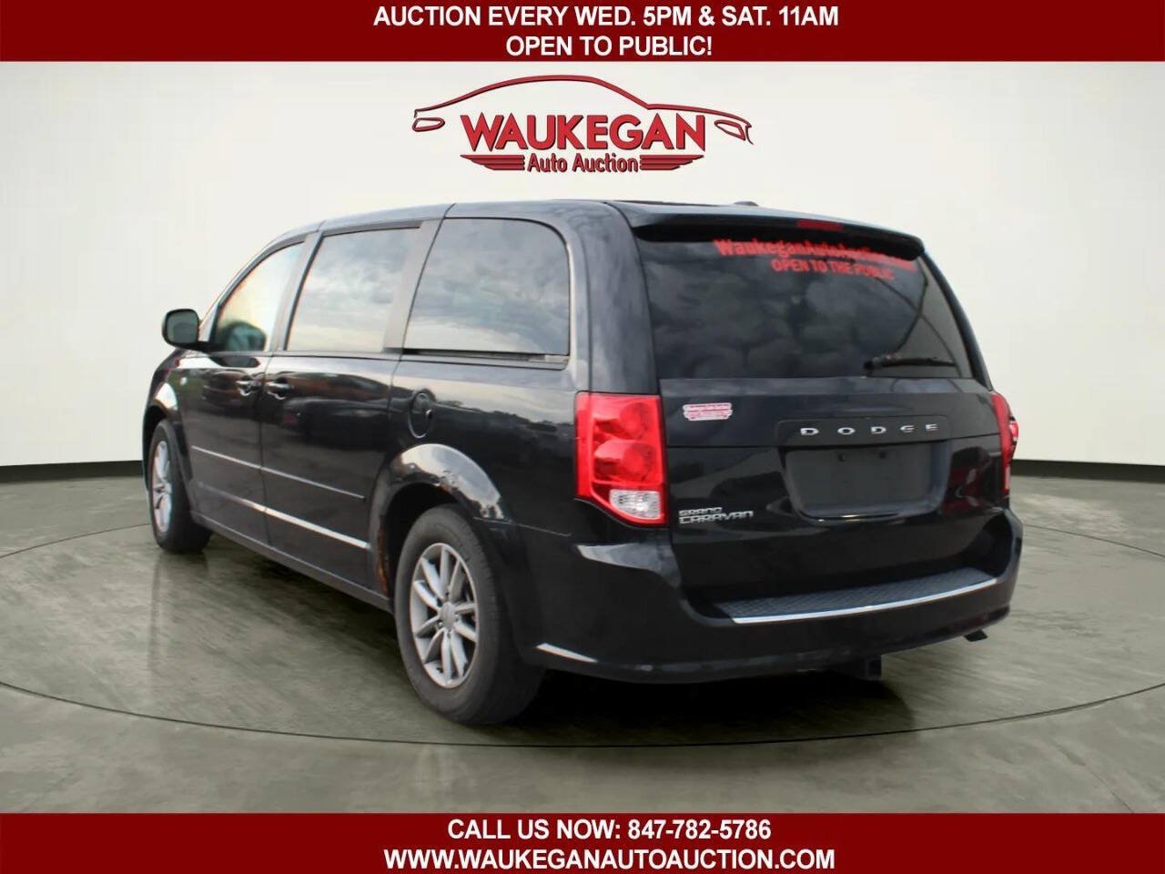Used 2014 Dodge Grand Caravan SE FWD image 4