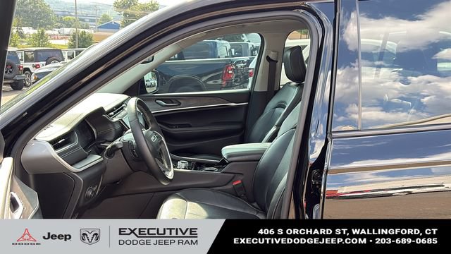 Used 2021 Jeep Grand Cherokee L Limited AWD/4WD image 9