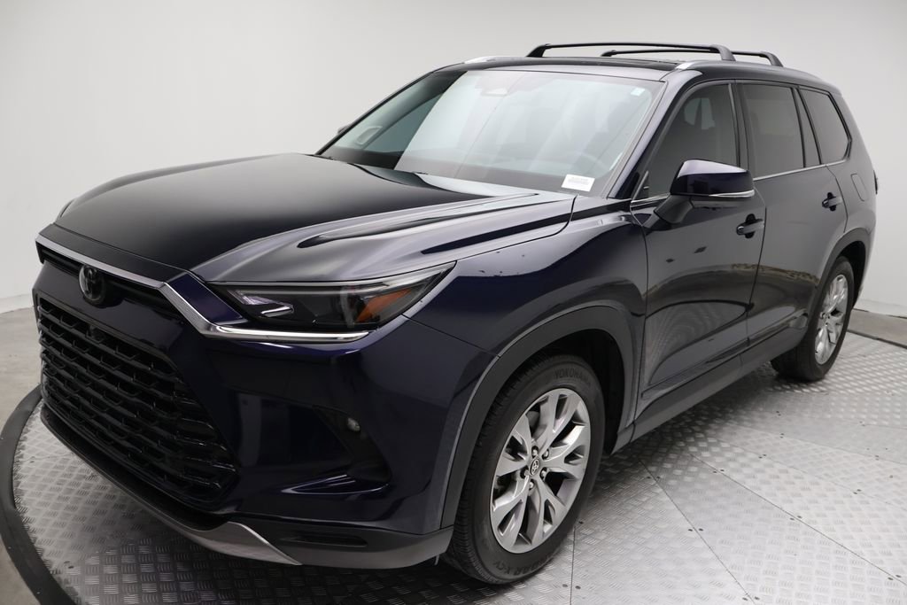 Certified 2025 Toyota Grand Highlander FWD image 2