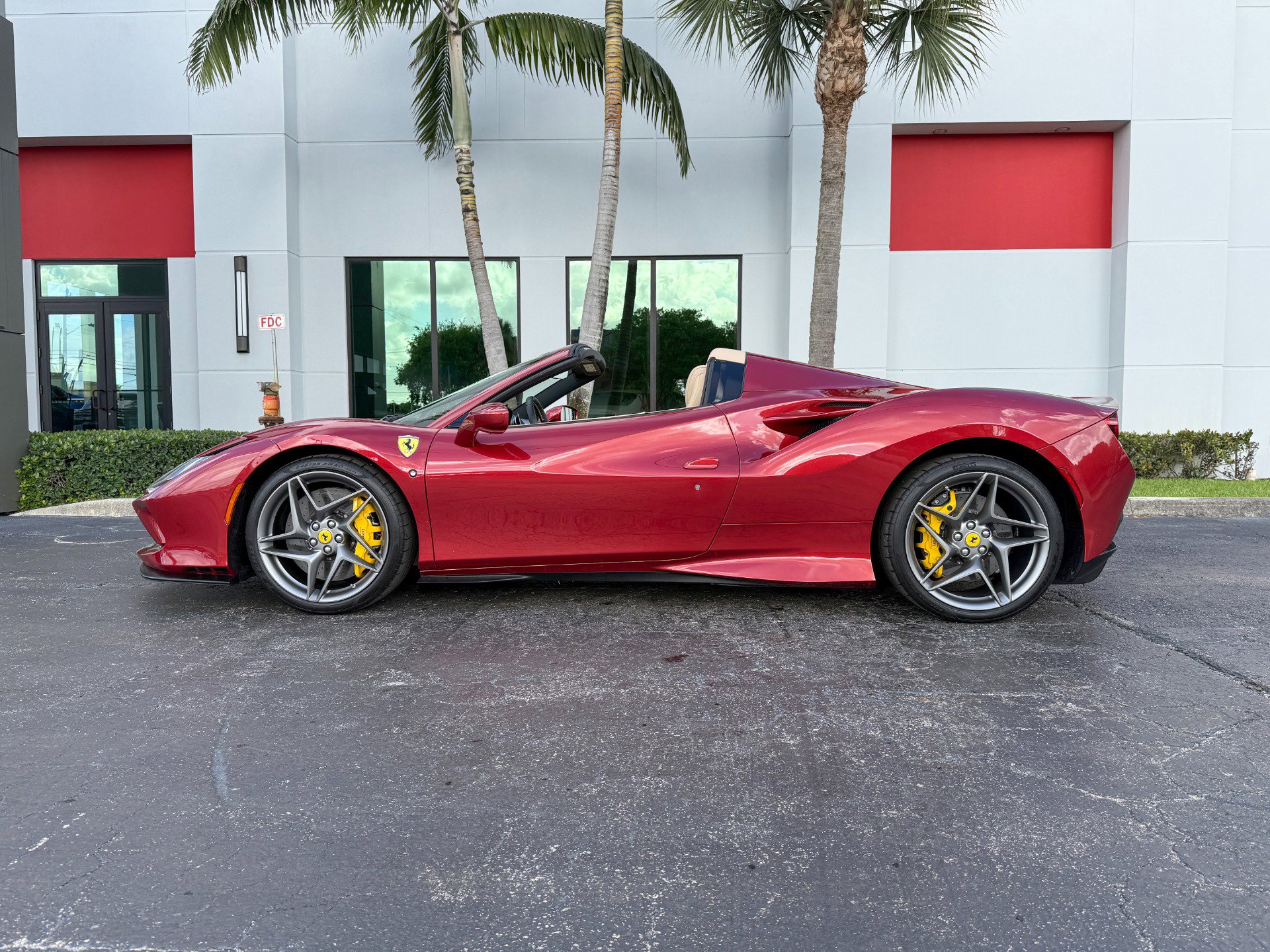 Used 2023 Ferrari F8 Tributo image 10