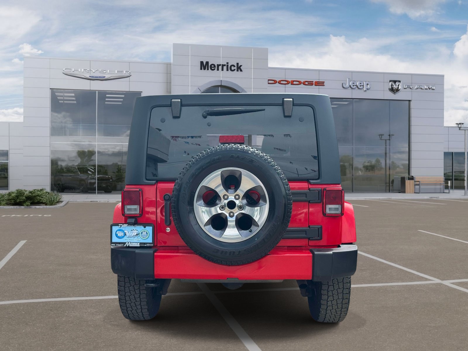 Used 2018 Jeep Wrangler Unlimited Sahara w/ Connectivity Group AWD/4WD image 7