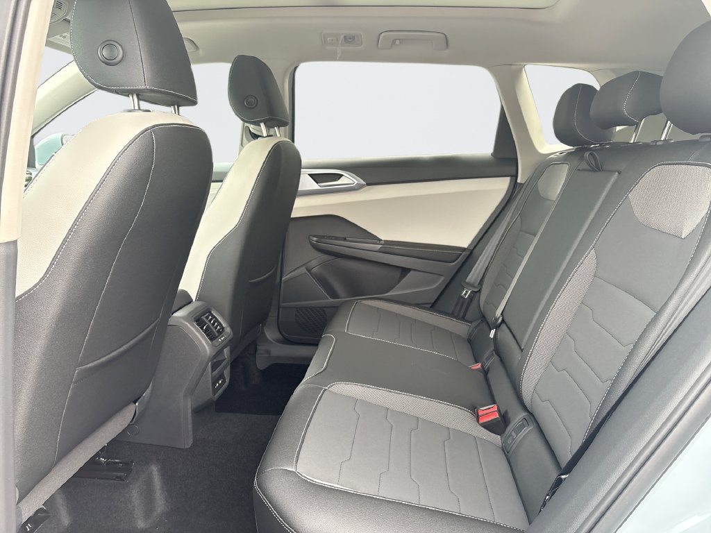 New 2026 Volkswagen Taos SE AWD/4WD image 24