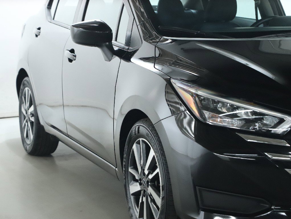 Certified 2025 Nissan Versa SV image 9