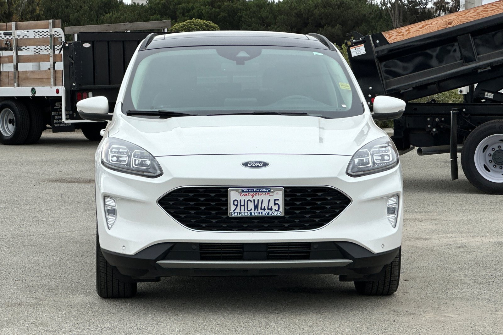 Used 2020 Ford Escape Titanium w/ Titanium Premium Package 2.0 AWD/4WD image 9