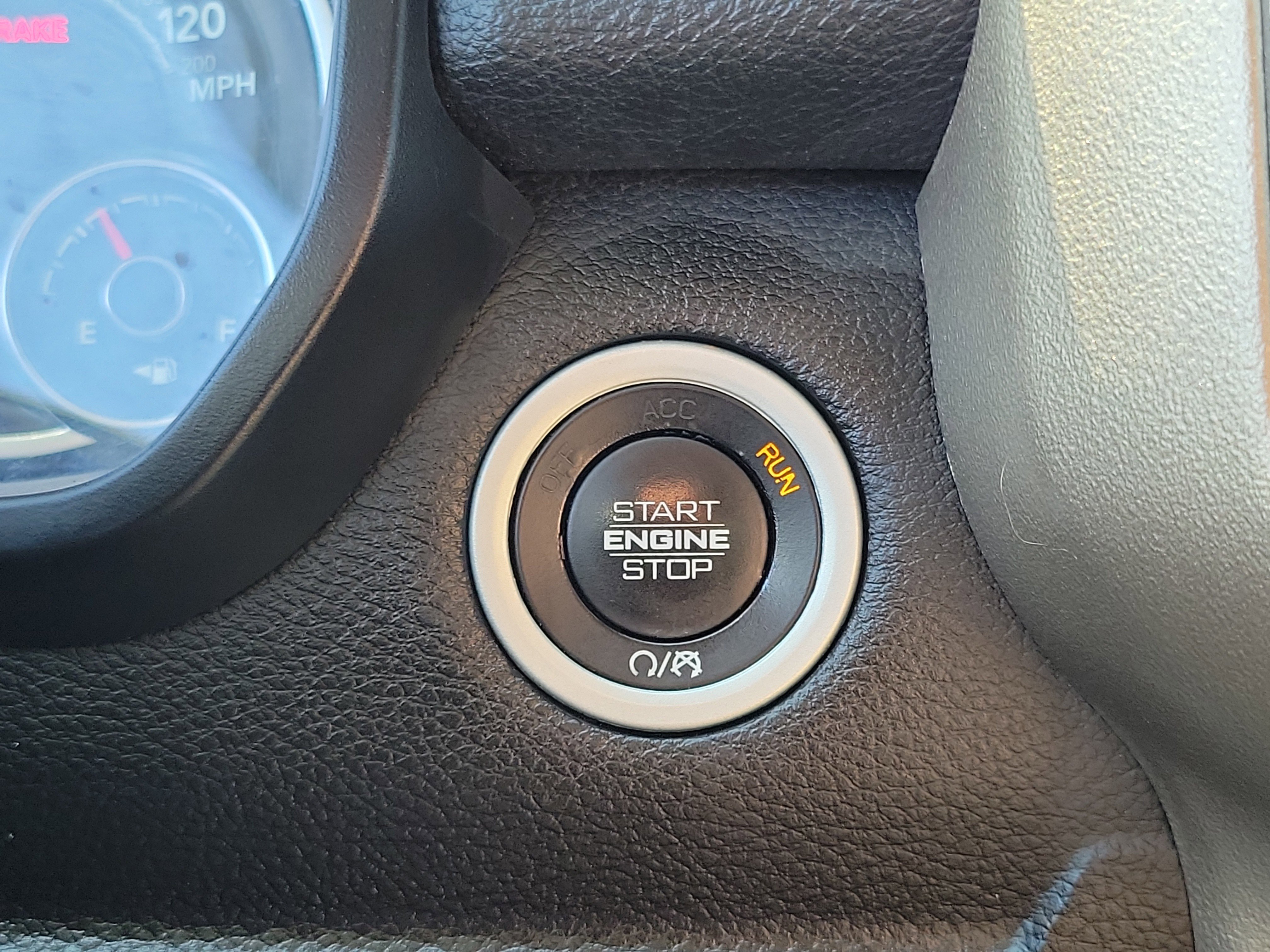 Used 2019 RAM 1500 Laramie w/ Trailer Tow Group AWD/4WD image 18