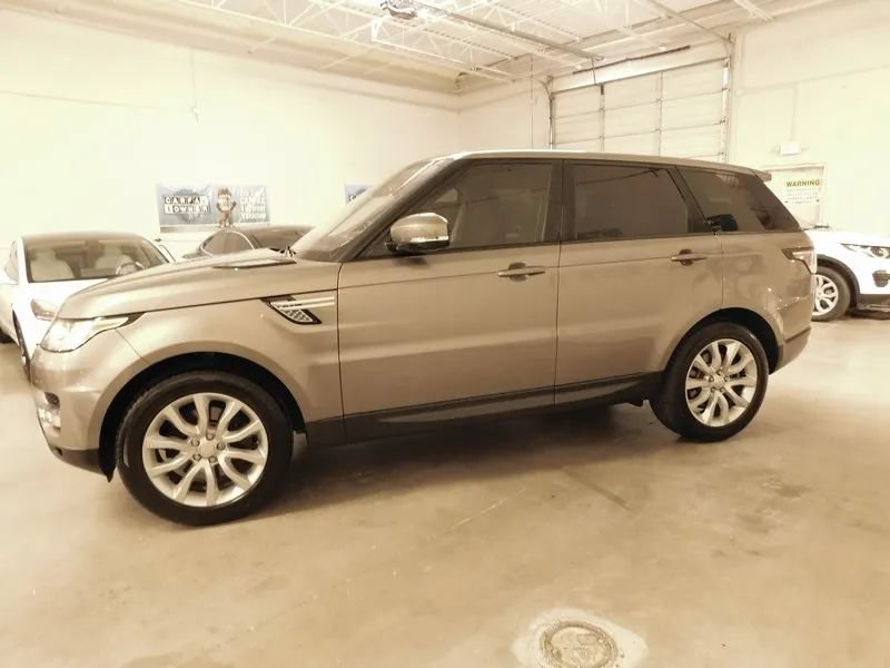 Used 2017 Land Rover Range Rover Sport HSE AWD/4WD image 8