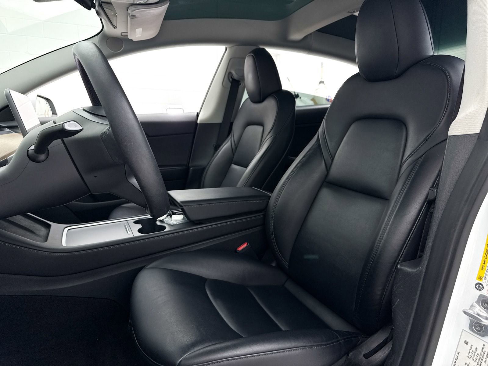 Used 2023 Tesla Model 3 Standard Range RWD image 29