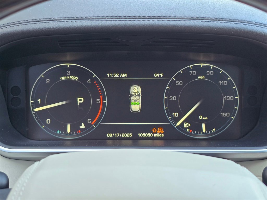 Used 2016 Land Rover Range Rover HSE image 12