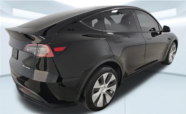 Used 2022 Tesla Model Y Long Range AWD/4WD image 5