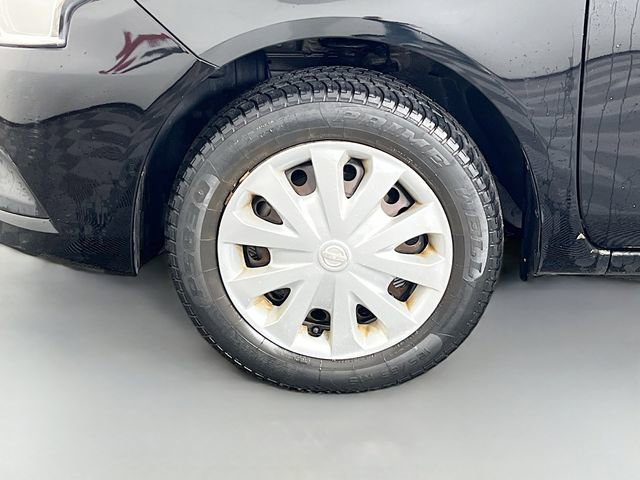 Used 2017 Nissan Versa S FWD image 9