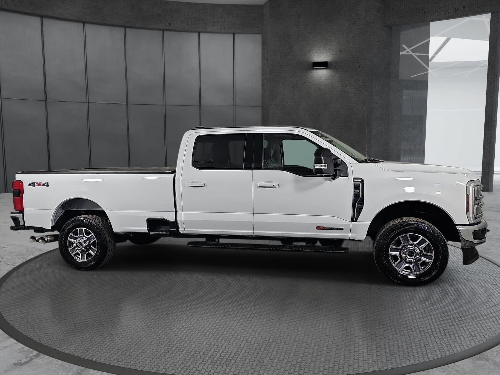 Used 2024 Ford F350 Lariat w/ Camper Package AWD/4WD image 4