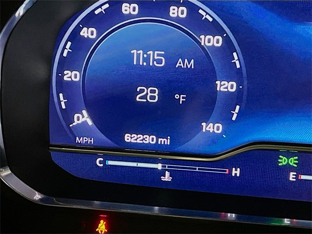 Used 2022 Chevrolet Suburban Premier image 15