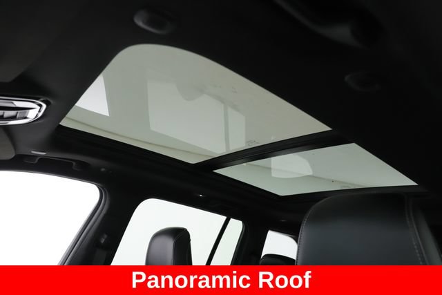 Used 2022 Jeep Grand Cherokee Overland AWD/4WD image 18