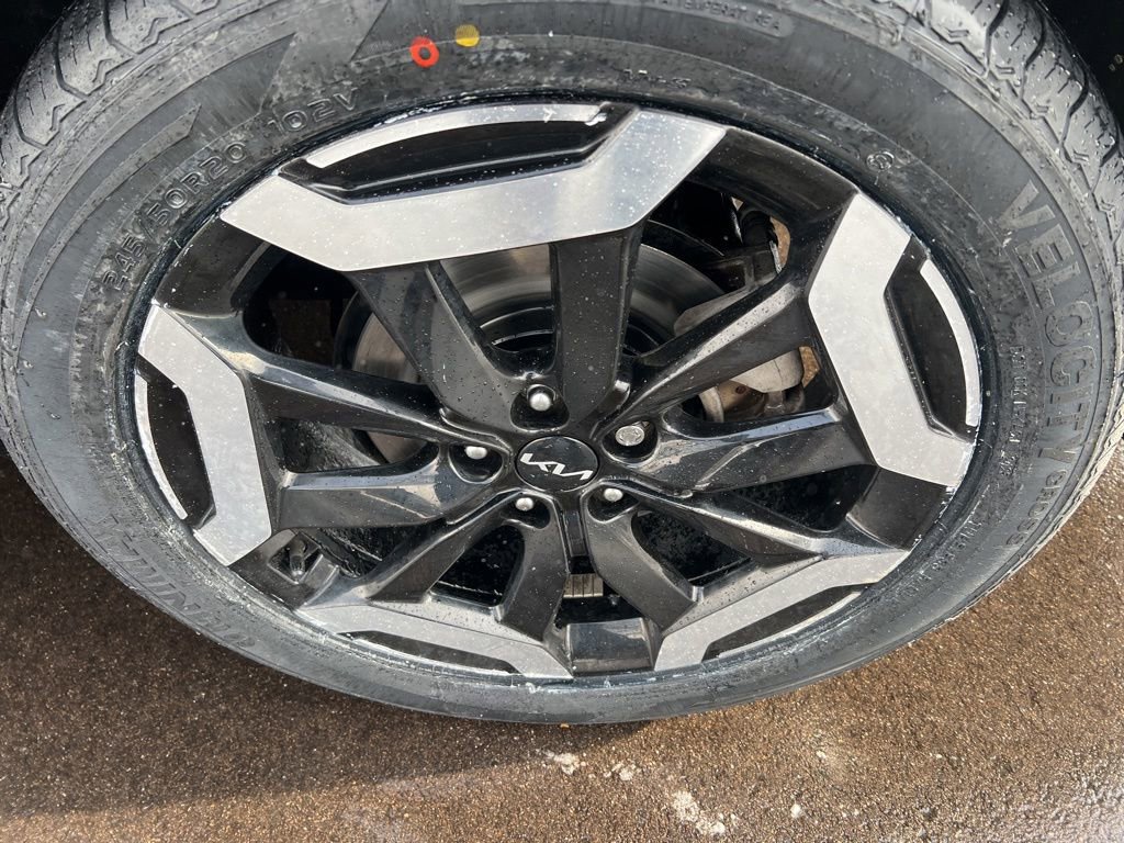 Certified 2023 Kia Telluride S w/ S Sunroof Package image 42