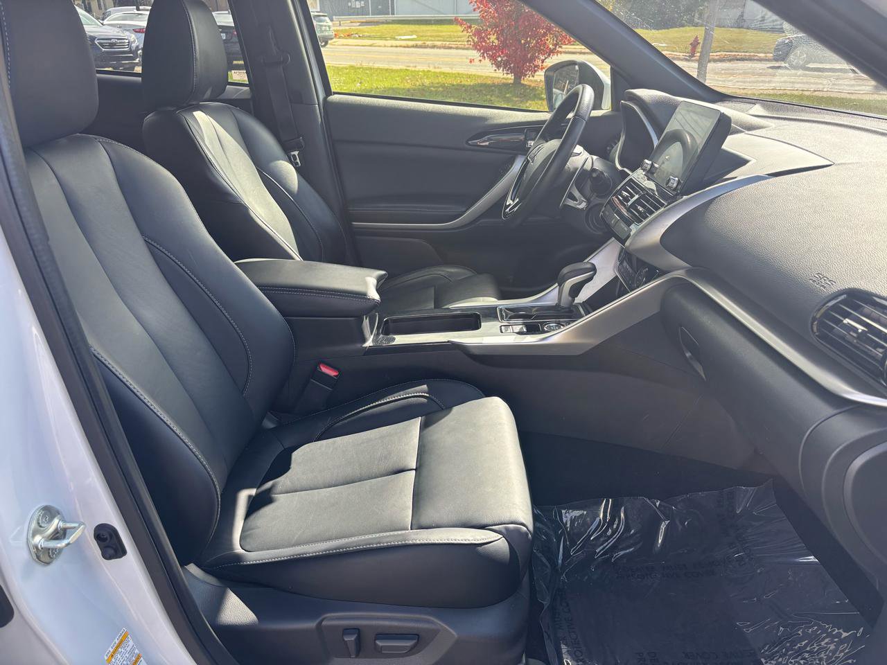 Used 2023 Mitsubishi Eclipse Cross SEL image 11