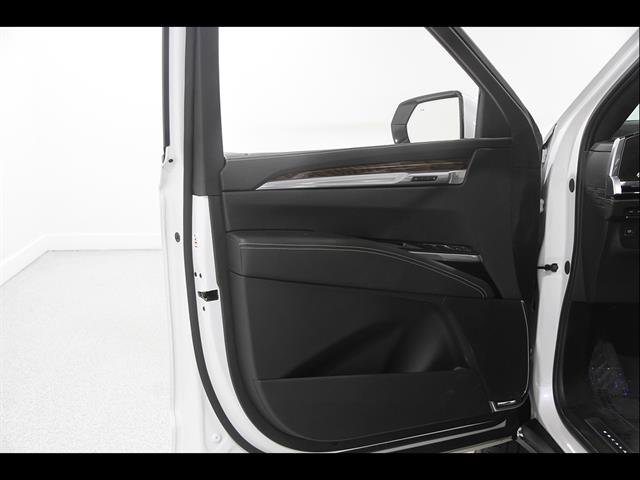 Used 2025 Cadillac Escalade Sport Platinum w/ LPO, Floor Liner Package AWD/4WD image 4