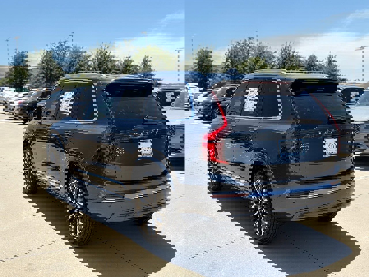 New 2026 Volvo XC90 B6 Ultra w/ Protection Package image 3