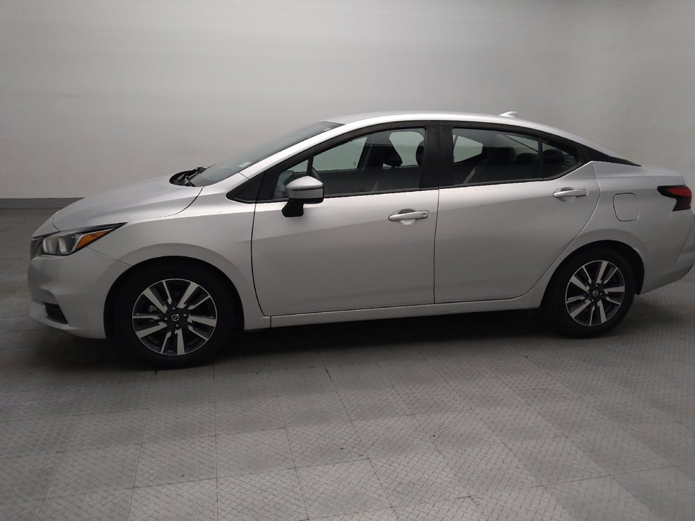 Used 2021 Nissan Versa SV FWD image 2