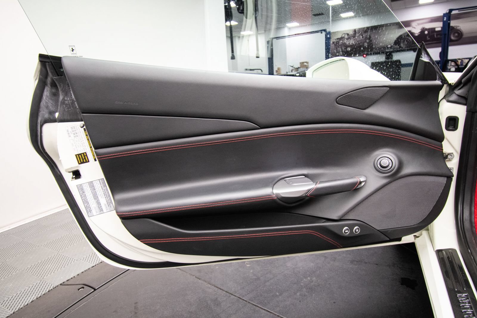 Used 2018 Ferrari 488 Spider RWD image 37