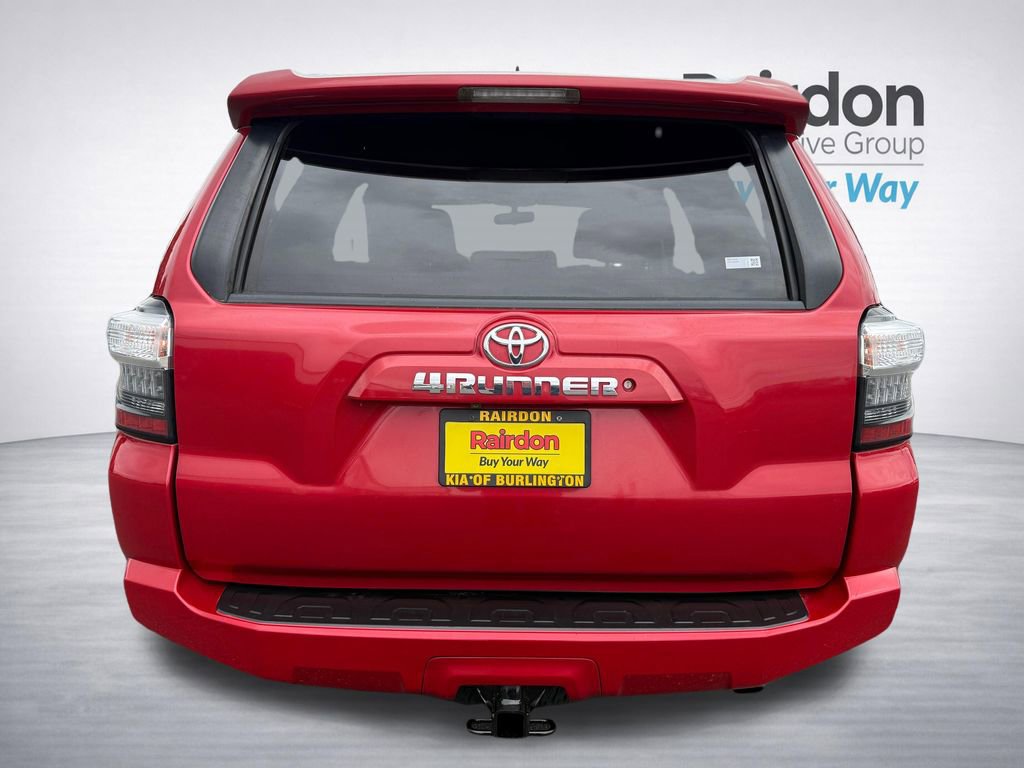 Used 2017 Toyota 4Runner SR5 AWD/4WD image 6