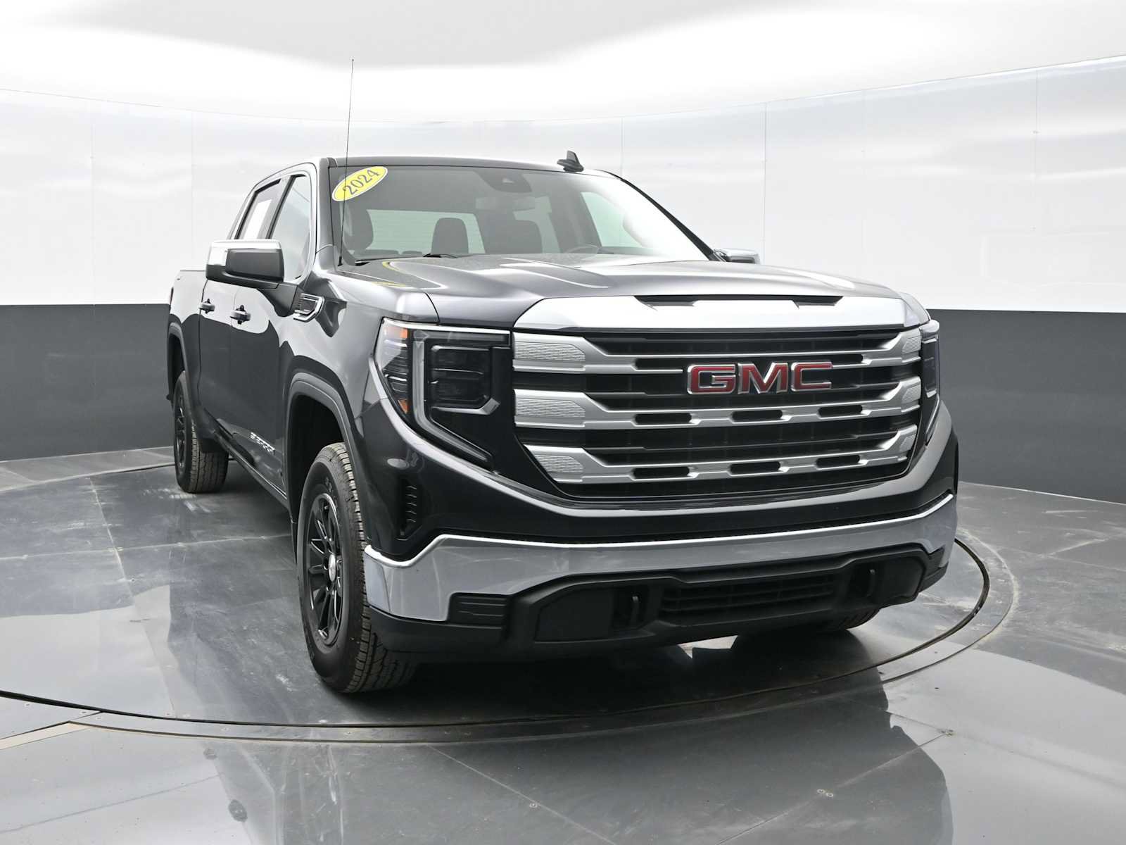 Used 2024 GMC Sierra 1500 SLE AWD/4WD video 2