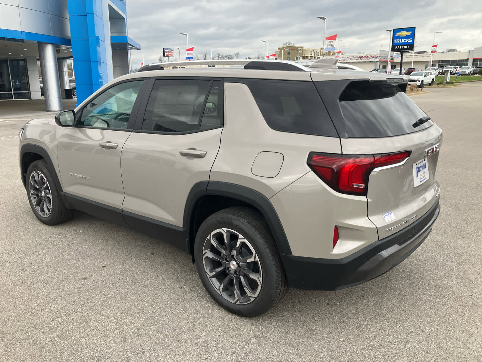 New 2026 GMC Terrain Elevation w/ Elevation Premium Package image 5