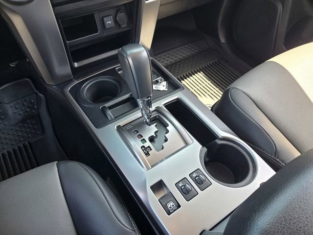Used 2021 Toyota 4Runner SR5 Premium w/ Moonroof Package RWD image 19
