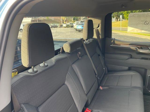 New 2026 GMC Sierra 1500 Elevation w/ LPO, Elevation Black Package image 34